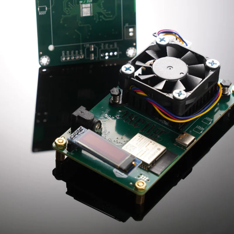 Bitaxe Ultra v204 BTC desktop miner